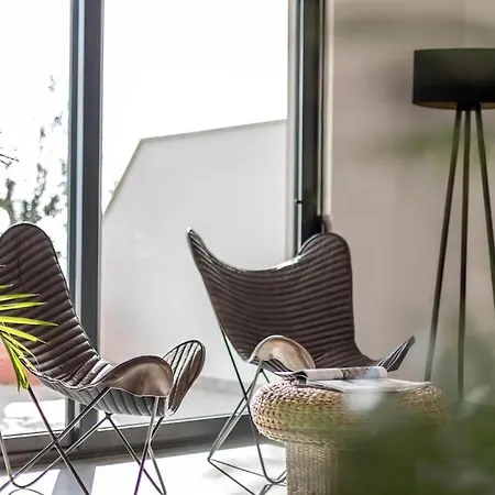 펜션 Lolina,sea On A Palm! Heated Pool 트로기르
