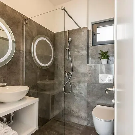 Lolina,sea On A Palm! Heated Pool Nyaraló