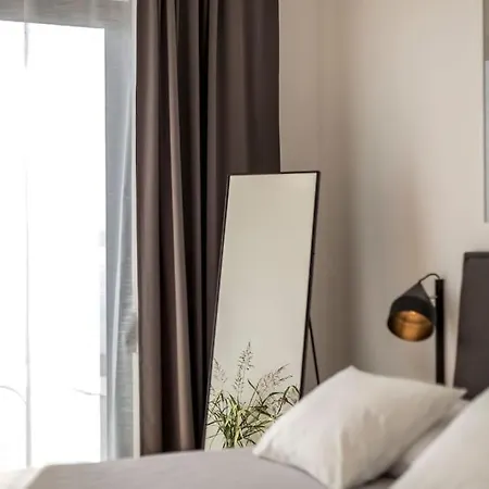 Nyaraló Lolina,sea On A Palm! Heated Pool *